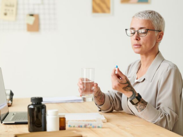 Suplemento para memória: O que funciona para quem estuda e trabalha?